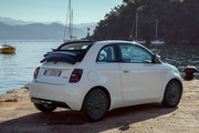 Dolcevita et 3+1 : deux nouveaut&eacute;s pour faire vivre la Fiat 500 Hybrid