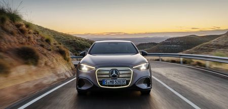 Mercedes-Benz affiche clairement ses ambitions avec la toute nouvelle Classe C électrique