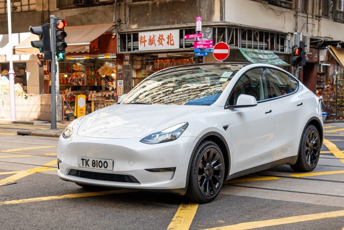 Une tesla à Hong Kong