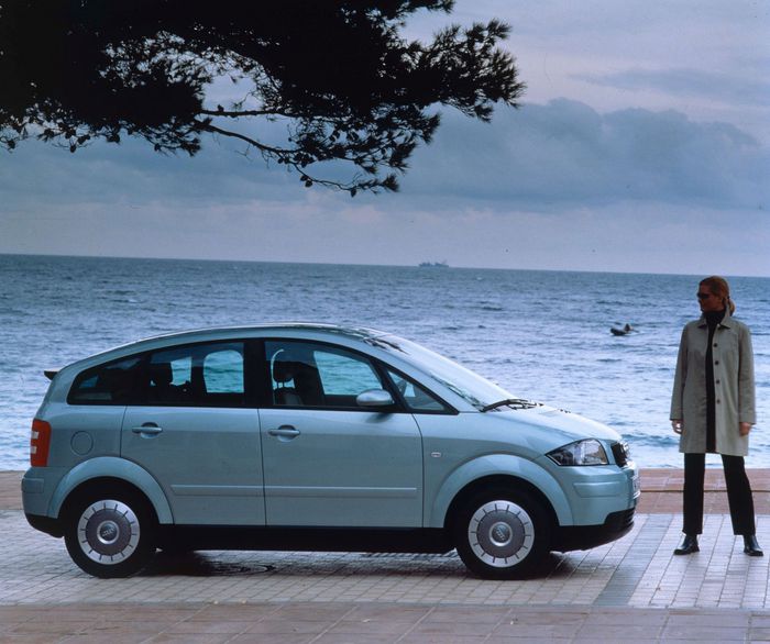 Audi A2 côté