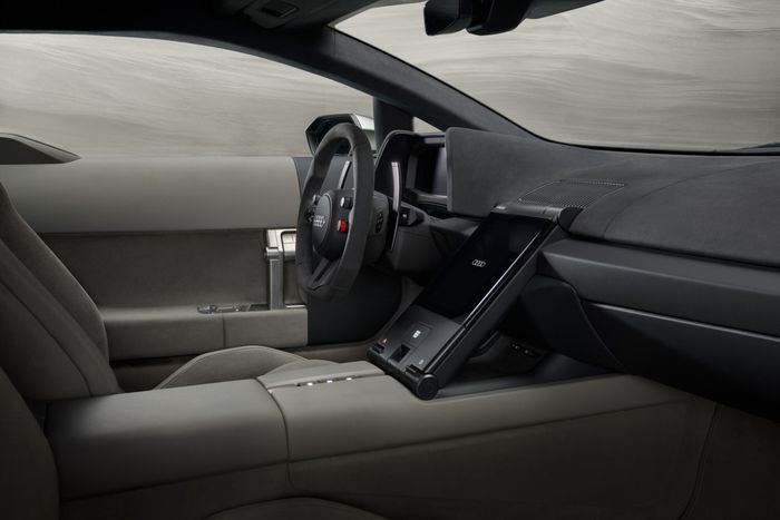 Int&eacute;rieur de la Audi Nuvolari