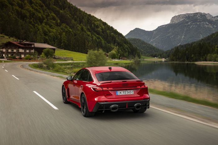 Design arri&egrave;re de la Audi RS5 Rouge
