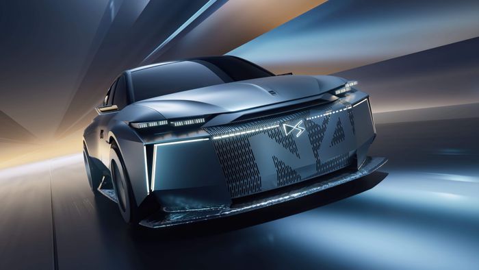 TAYLOR MADE N&deg;4 CONCEPT