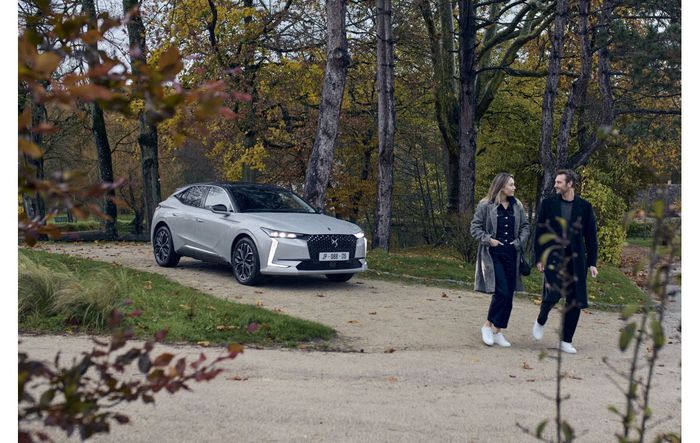 La DS4 HYBRIDE