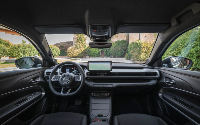 Int&eacute;rieur de la Jeep Avenger