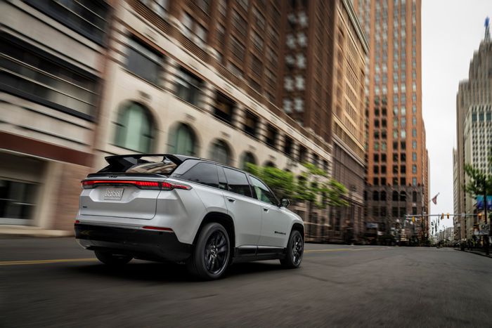 l'arrière du nouveau Jeep Wagoneer S