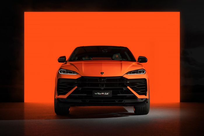 Face avant de Urus SE 2024
