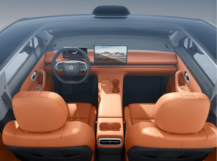 Leapmotor C10 REEV interieur 