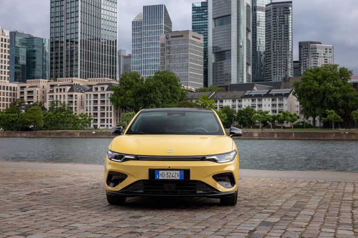design avant de la Leapmotor B05 hatchback