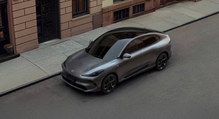 design avant de la MG IM6