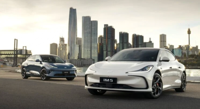 photo des deux mod&egrave;les MG IM 5 et 6