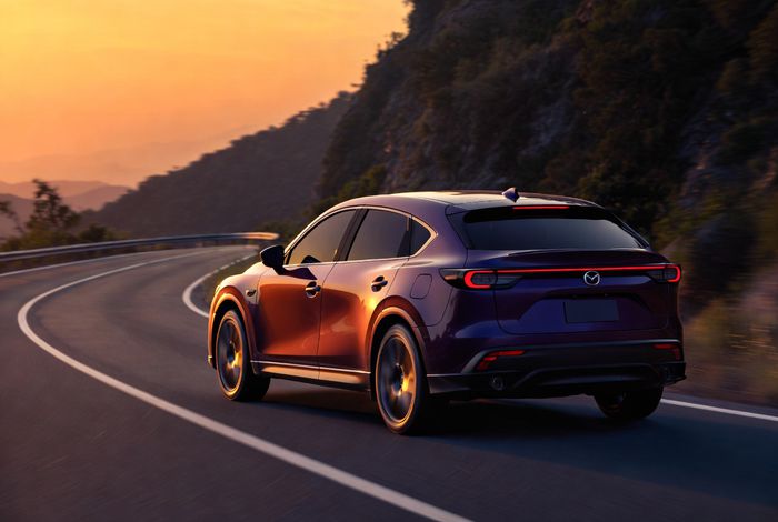 design arrière de la Mazda CX_6E