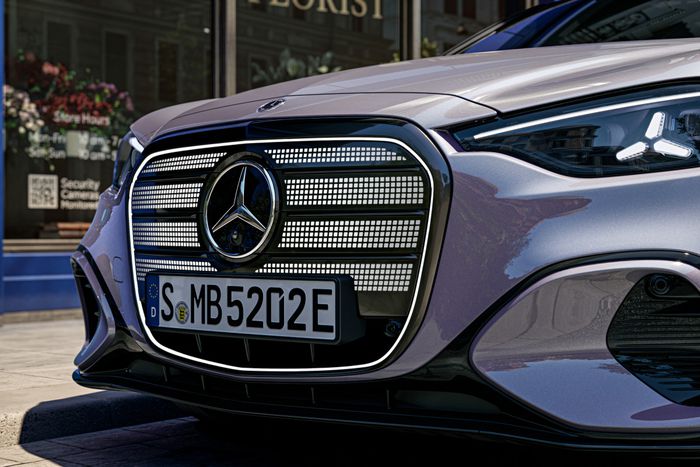 Avant de la mercedes classe c