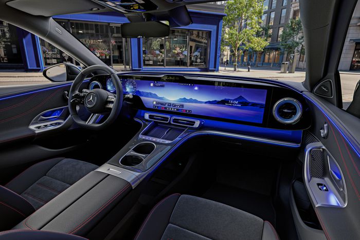 Int&eacute;rieur de la mercedes classe c