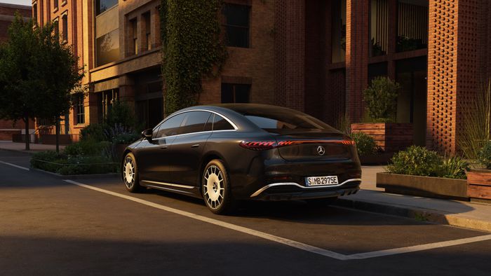 Arri&egrave;re de la mercedes EQS