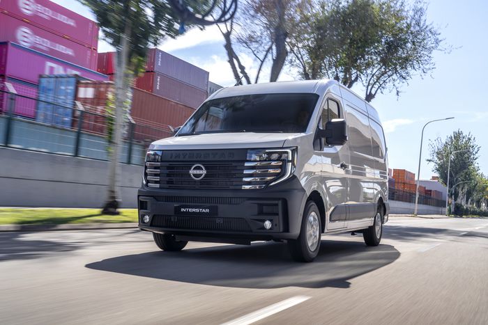 Nissan interstar