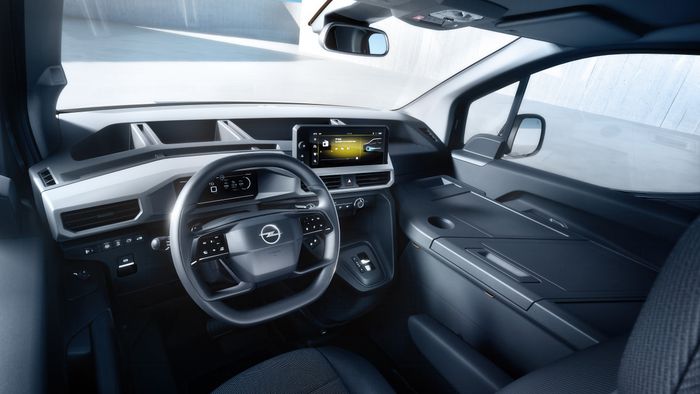 int&eacute;rieur de l'Opel Combo star
