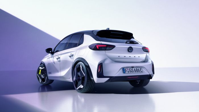 arri&egrave;re de l'Opel Corsa GSE