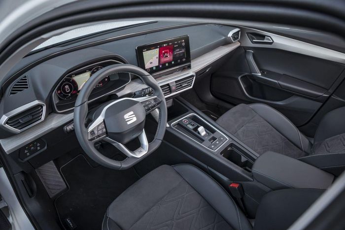 SEAT Leon : l’eHybrid 204 ch arrive sur Business et COPA 0