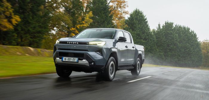 Toyota Hilux 2026 &eacute;lectrique