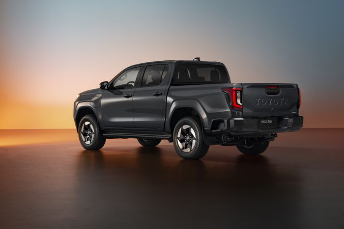 Nouveau Toyota Hilux arrière