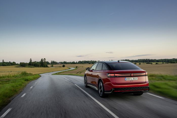 Vu arri&egrave;re de la ID.7 pro S 