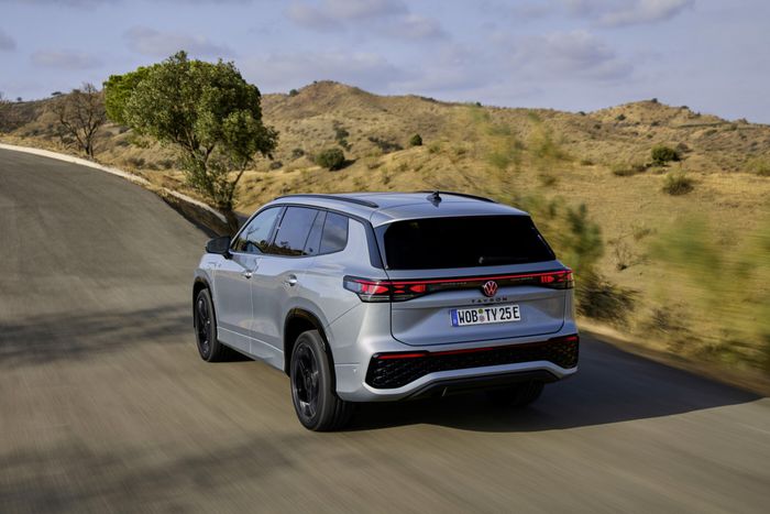 Vu arrière du Volkswagen Tayron