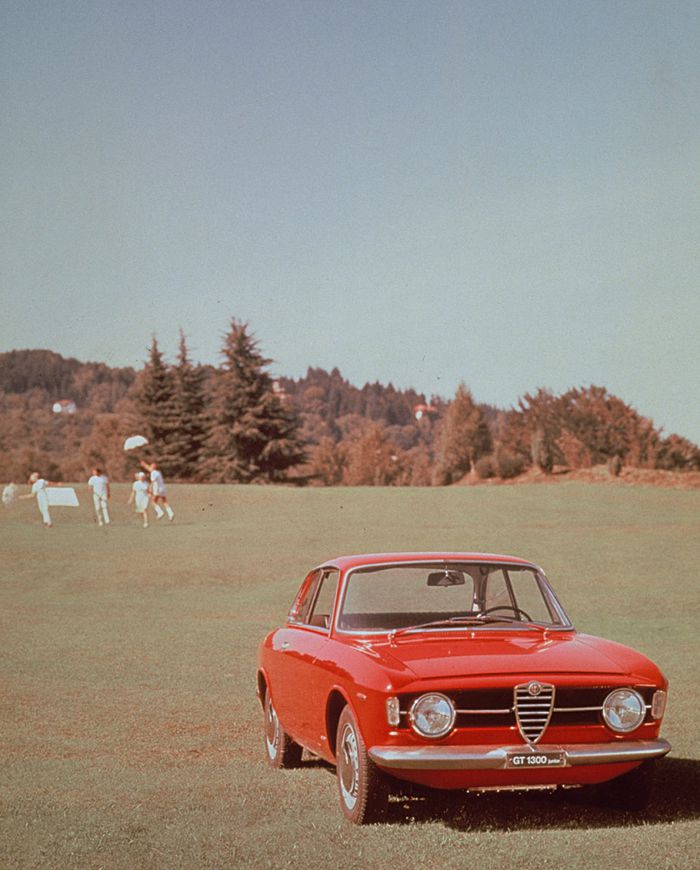 Alfa Roméo Giulia GT 1300 Junior