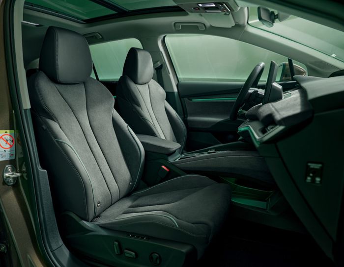 Voici l'interieur du nouveau skoda enyaq 2025