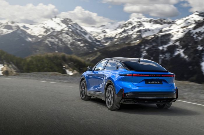 Alpine A390 2025