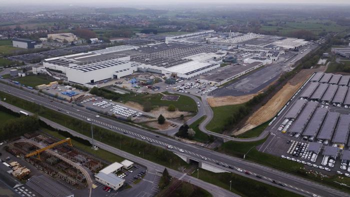 Mercedes tourne la page des utilitaires Renault 0