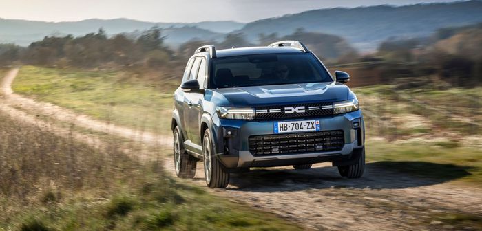 Le Dacia Bigster parmi les 7 finalistes de la Voiture de l'année 2026