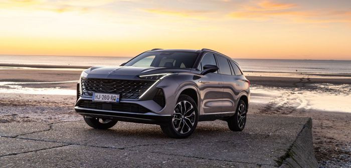 MG lance le MGS9 PHEV : le grand SUV familial hybride rechargeable