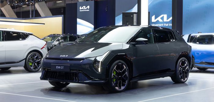 La Kia EV4 se renforce avec des nouveaut&eacute;s au catalogue