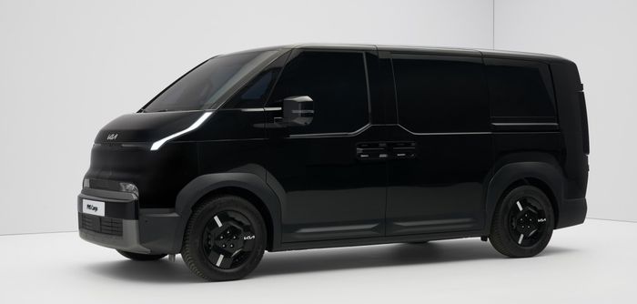 Le Kia PV5 &eacute;lu utilitaire de l'ann&eacute;e 2026