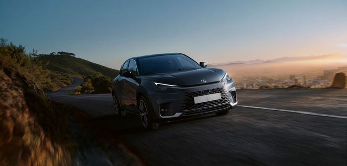 Le Lexus LBX : Le constructeur à contrecourant