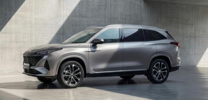 MG d&eacute;voile son nouveau MG9, un gros SUV hybride de 7 places