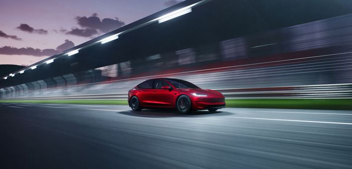 Tesla Model 3 Performance : Une berline &eacute;lectrique sportive imbattable