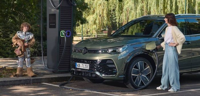 Voitures hybrides rechargeables : trouvez le bon &eacute;quilibre budg&eacute;taire