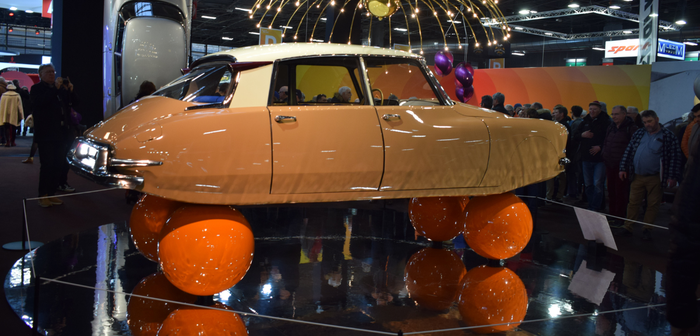 Citro&euml;n DS : 70 ans d&rsquo;&eacute;l&eacute;gance c&eacute;l&eacute;br&eacute;s au Salon R&eacute;tromobile 2025
