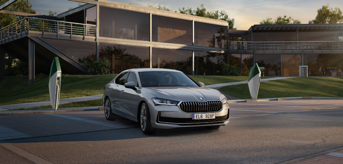 Skoda Superb iV : l&rsquo;hybride rechargeable arrive en France